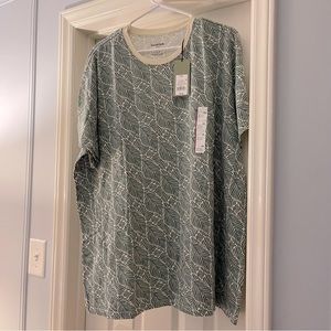 Goodfellow XXL / 2XL t-shirt with green and white leaf pattern New With Tags NWT
